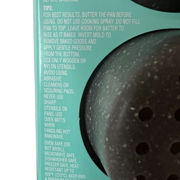 NEW Celebrate It Metal Reinforced Silicone‎ Mini Bread Pan - Picture 8 of 10